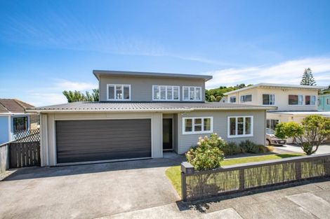 Photo of property in 23 Jillett Street, Titahi Bay, Porirua, 5022