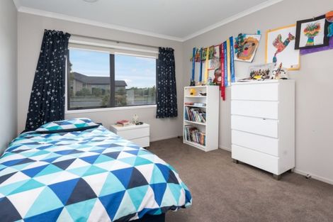 Photo of property in 8 William Andrew Road, Pukekohe, 2120