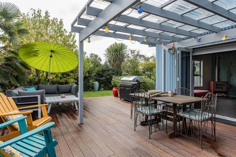 Photo of property in 7 Monks Parade, The Pines Beach, 7630