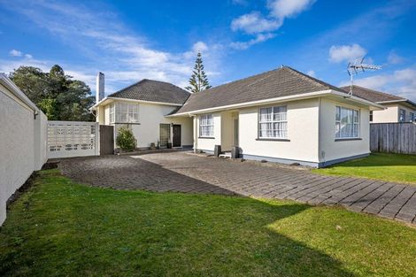 Photo of property in 195 Coronation Avenue, Welbourn, New Plymouth, 4310