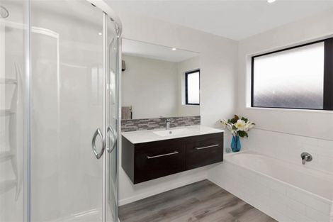 Photo of property in 6 Rosewood Drive, Amberley, 7410