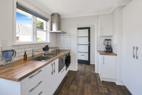 Photo of property in 2/39 Tararua Street, Trentham, Upper Hutt, 5018