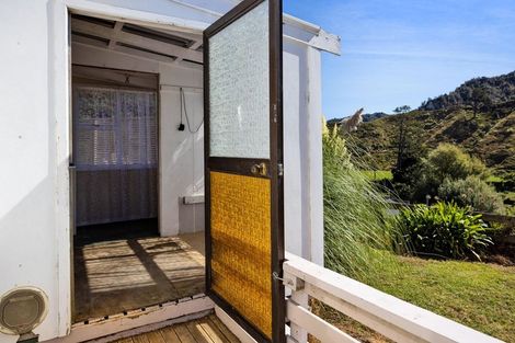 Photo of property in 1530 Mokau Road, Uruti, Urenui, 4379