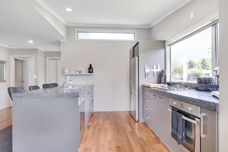 Photo of property in 541 Richmond Road, Lepperton, New Plymouth, 4373