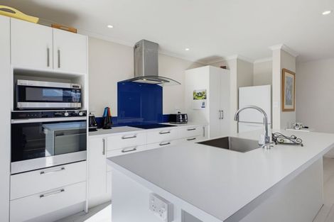 Photo of property in 32 Purnell Street, College Estate, Whanganui, 4500