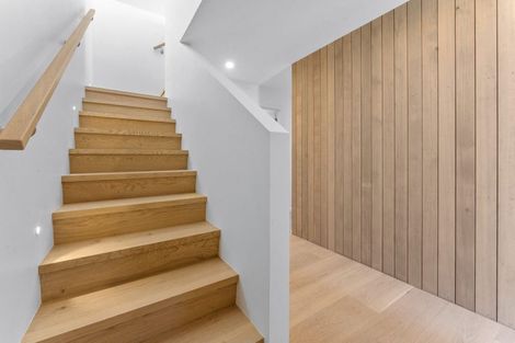 Photo of property in 1/37 Parr Terrace, Castor Bay, Auckland, 0620