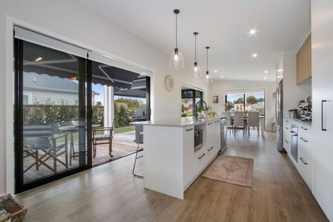 Photo of property in 7 Vesey Drive, Katikati, 3129