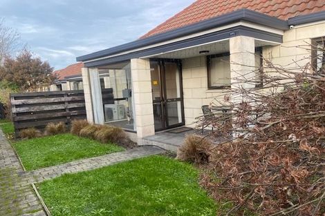 Photo of property in 5/4 Broadbent Street, Riccarton, Christchurch, 8041