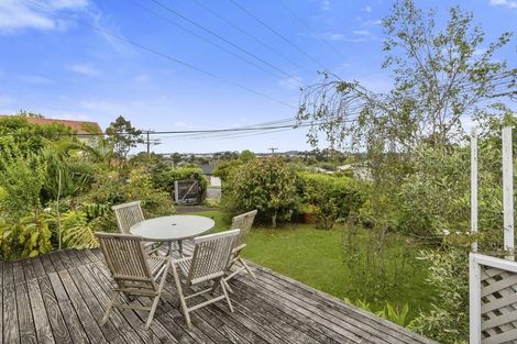 Photo of property in 50 Roberts Road, Te Atatu South, Auckland, 0610
