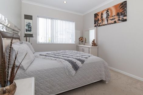 Photo of property in 180 Matua Road, Kumeu, 0810