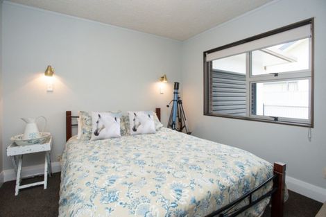 Photo of property in 2 Avenue Road, Greenmeadows, Napier, 4112