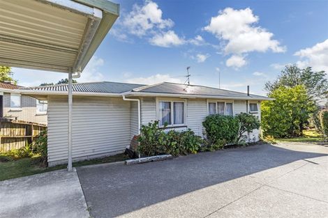 Photo of property in 399 Wairau Road, Totara Vale, Auckland, 0629