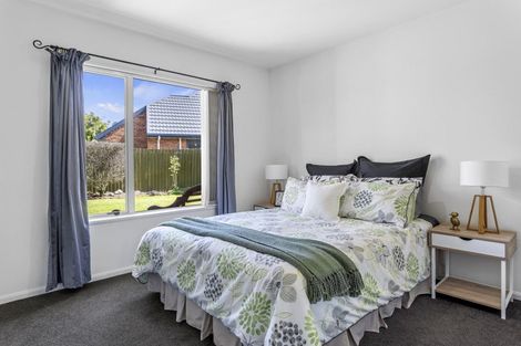 Photo of property in 2 Gerald Beattie Lane, Rangiora, 7400