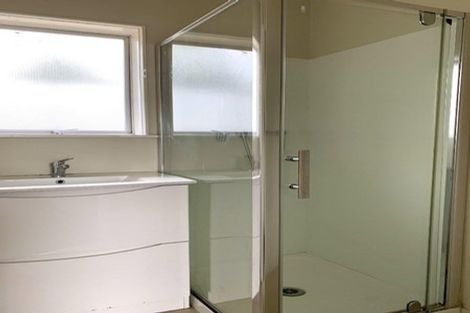 Photo of property in 2/58 Glengarry Road, Glen Eden, Auckland, 0602