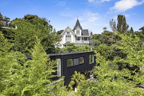 Photo of property in 76 Cutfield Road, New Plymouth, 4310