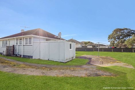 Photo of property in 15 Churchill Crescent, Tawhero, Whanganui, 4501