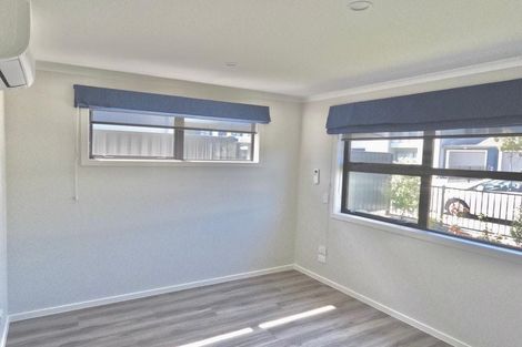 Photo of property in 14 Torea Place, Kenepuru, Porirua, 5022