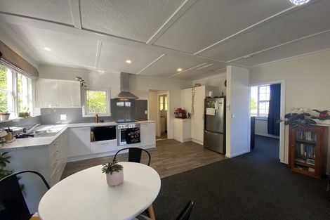 Photo of property in 110a Cook Street, Marfell, New Plymouth, 4310