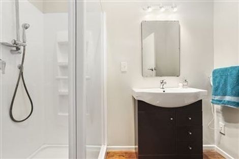 Photo of property in 49 View Road, Henderson, Auckland, 0612