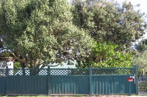 Photo of property in 30 Karewa Parade, Papamoa Beach, Papamoa, 3118
