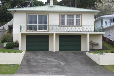 Photo of property in 70 Awanui Street, Merrilands, New Plymouth, 4312