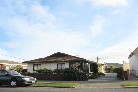 Photo of property in 8 Queens Drive, Saint Kilda, Dunedin, 9012