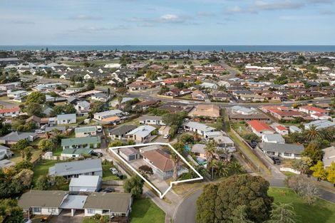 Photo of property in 86 Eversham Road, Mount Maunganui, 3116