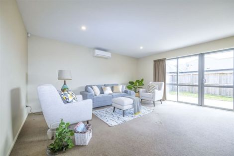 Photo of property in 8a Somerville Crescent, Aidanfield, Christchurch, 8025