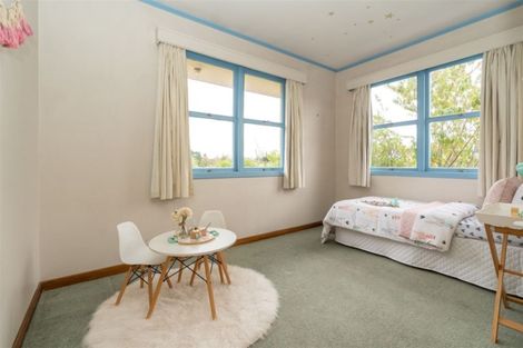 Photo of property in 35 Forest Lake Road, Forest Lake, Hamilton, 3200