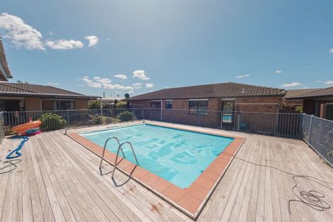 Photo of property in Mayfair Gardens, 3/2 Mayfair Close, Whitianga, 3510