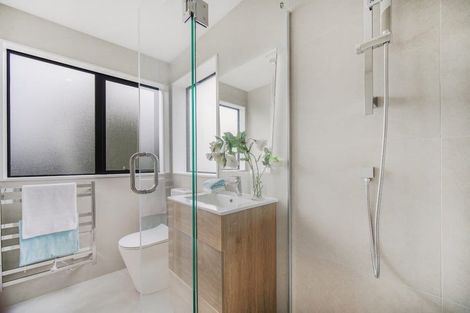 Photo of property in 59 Golf Road, New Lynn, Auckland, 0600