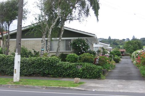 Photo of property in 1/26a Mount Smart Road, Onehunga, Auckland, 1061