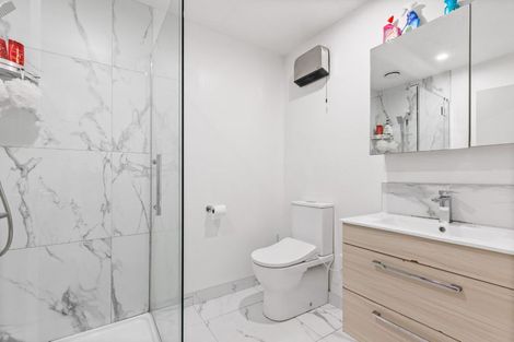 Photo of property in 4/21 Titoki Street, Te Atatu Peninsula, Auckland, 0610