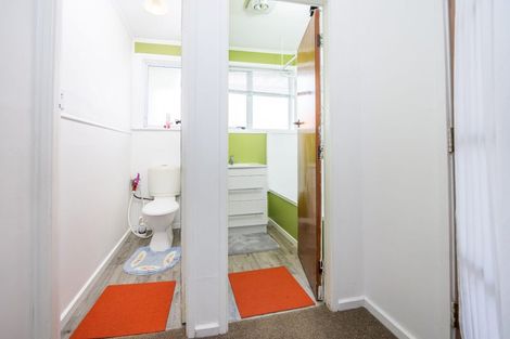 Photo of property in 37 Ross Crescent, Fairfield, Hamilton, 3214