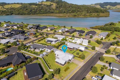 Photo of property in 44 Longreach Drive, Cooks Beach, Whitianga, 3591