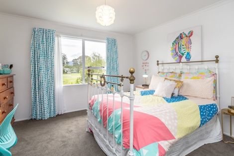 Photo of property in 83 Reading Street, Greytown, 5712