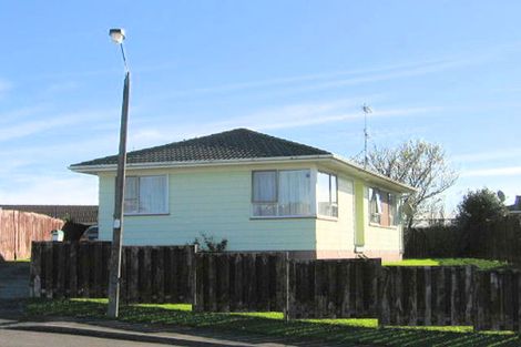 Photo of property in 3 Iota Place, Clover Park, Auckland, 2023