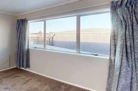 Photo of property in 17 Tainui Street, Castlecliff, Whanganui, 4501