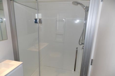 Photo of property in 1a Clive Road, Khandallah, Wellington, 6035