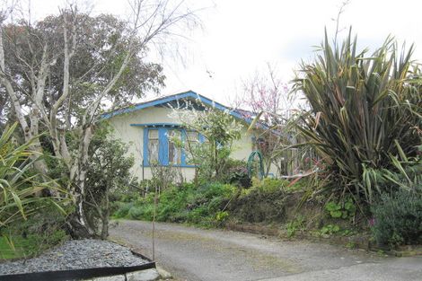 Photo of property in 2 Tower Crescent, Durie Hill, Whanganui, 4500