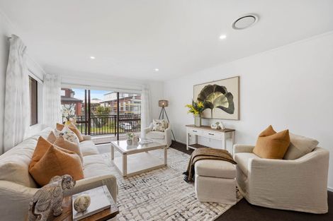 Photo of property in 5 Vintage Drive, Henderson, Auckland, 0612