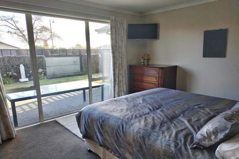 Photo of property in 33 Reka Street, Parklands, Christchurch, 8083