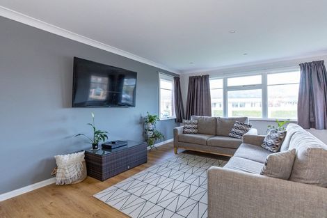 Photo of property in 1 Campbell Street, Geraldine, 7930