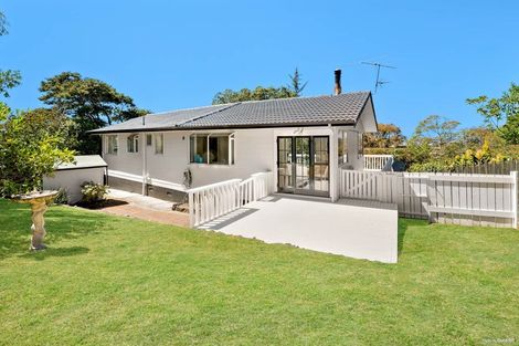 Photo of property in 18 Kerria Place, Sunnynook, Auckland, 0620