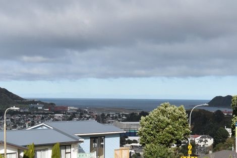 Photo of property in 9/32 Akaroa Drive, Maupuia, Wellington, 6022