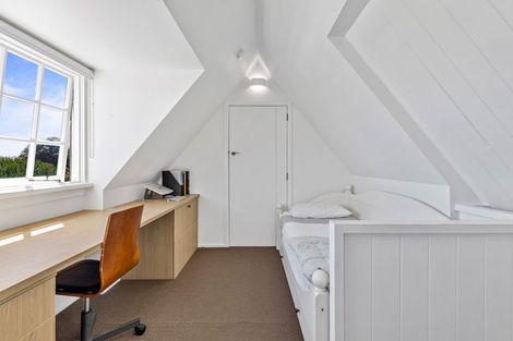 Photo of property in 26 Saltburn Road, Milford, Auckland, 0620