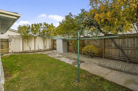 Photo of property in 4 Coromandel Court, Roslyn, Palmerston North, 4414