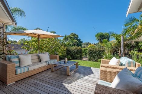 Photo of property in 11a Rodney Road, Northcote Point, Auckland, 0627