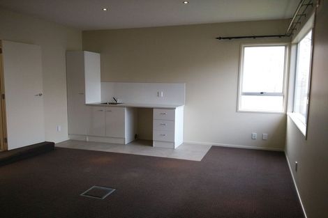 Photo of property in 3 Lisa Rise, Half Moon Bay, Auckland, 2012