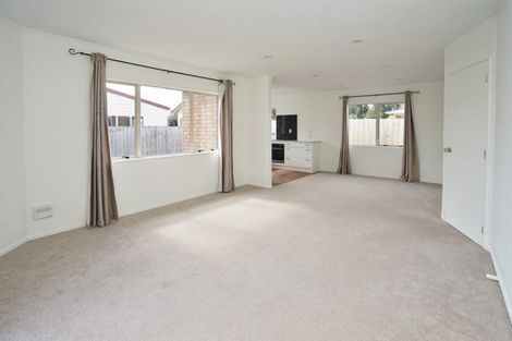 Photo of property in 5a Le Quesne Place, Fairfield, Hamilton, 3214
